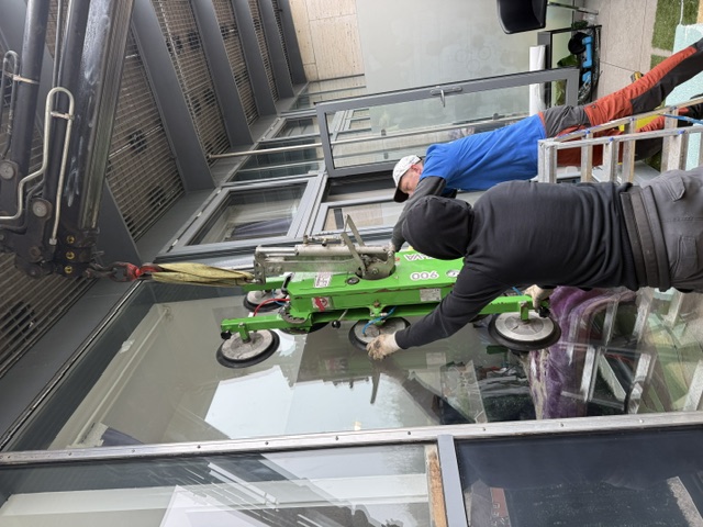About East Sheen Glazing